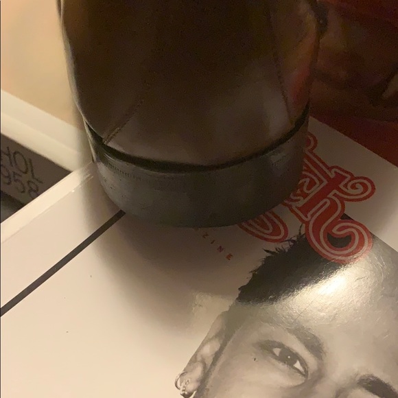 GUCCI Lace up wingtip shoe in brown. - Picture 5 of 6